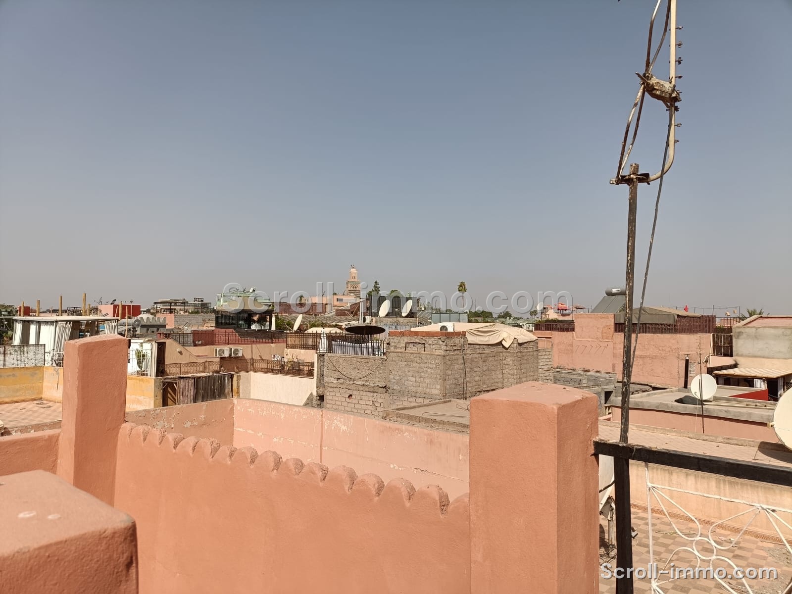 Riad 269m² Titré 13 suites – Quartier Kennaria