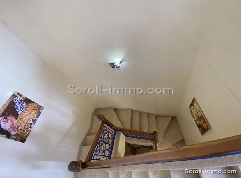 Riad 123m² Titré 5ch à rénover – Quartier Sidi Mimoun
