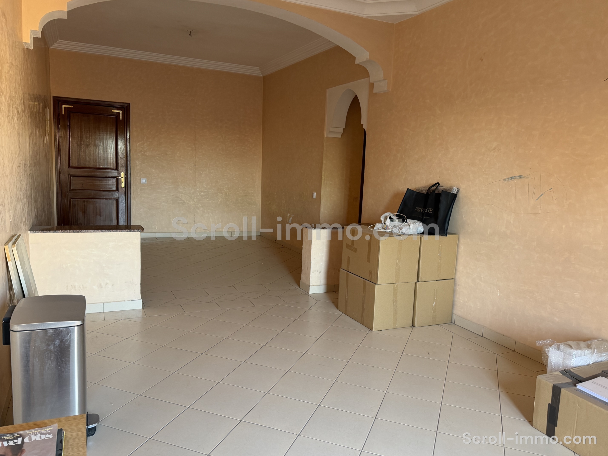 Exclusivité ! Appartement à rafraichir de 82 m² – Marrakech / Allal Fassi)