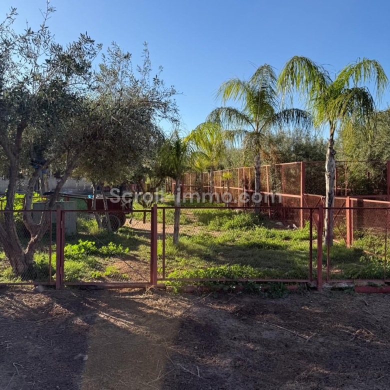 À vendre – Jolie ferme d’hôtes en activité aux portes de Marrakech