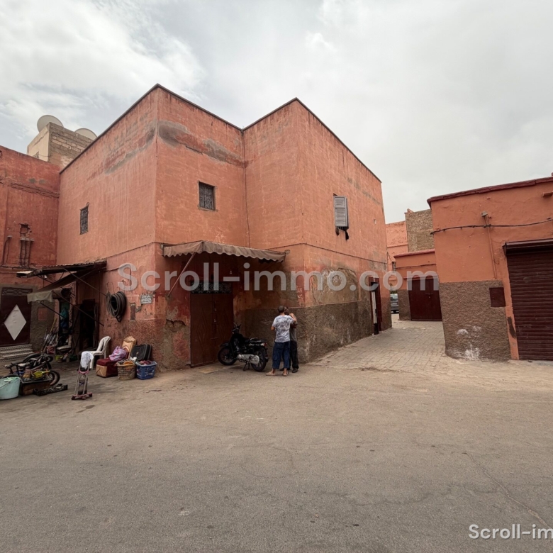 Riad Traditionnel avec deux magasins – 137m² à Berrima