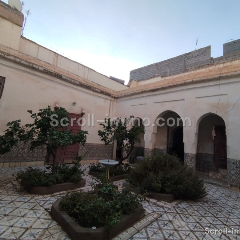 Riad Traditionnel – 230m² à Zaouia