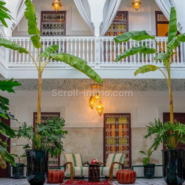 Riad de prestige – 256m² à Riad Larousse