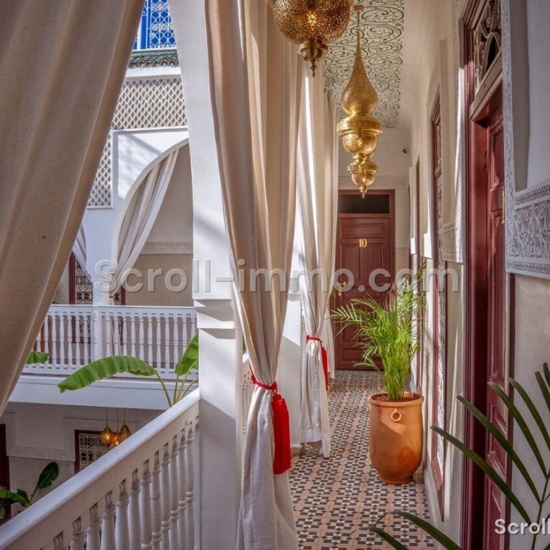 Riad de prestige – 256m² à Riad Larousse
