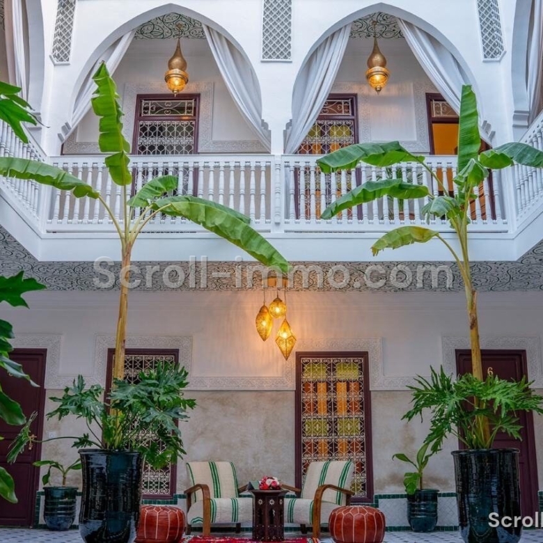 Riad de prestige – 256m² à Riad Larousse
