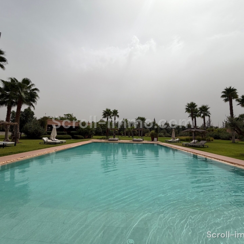 Villa de luxe – 2000m² à Route de l’Ourika