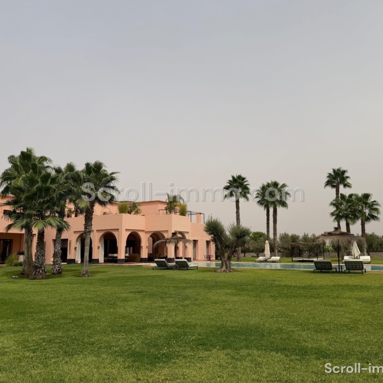 Villa de luxe – 2000m² à Route de l’Ourika