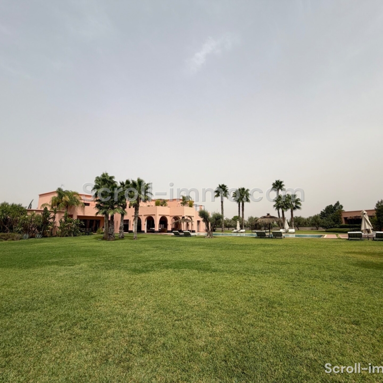 Villa de luxe – 2000m² à Route de l’Ourika