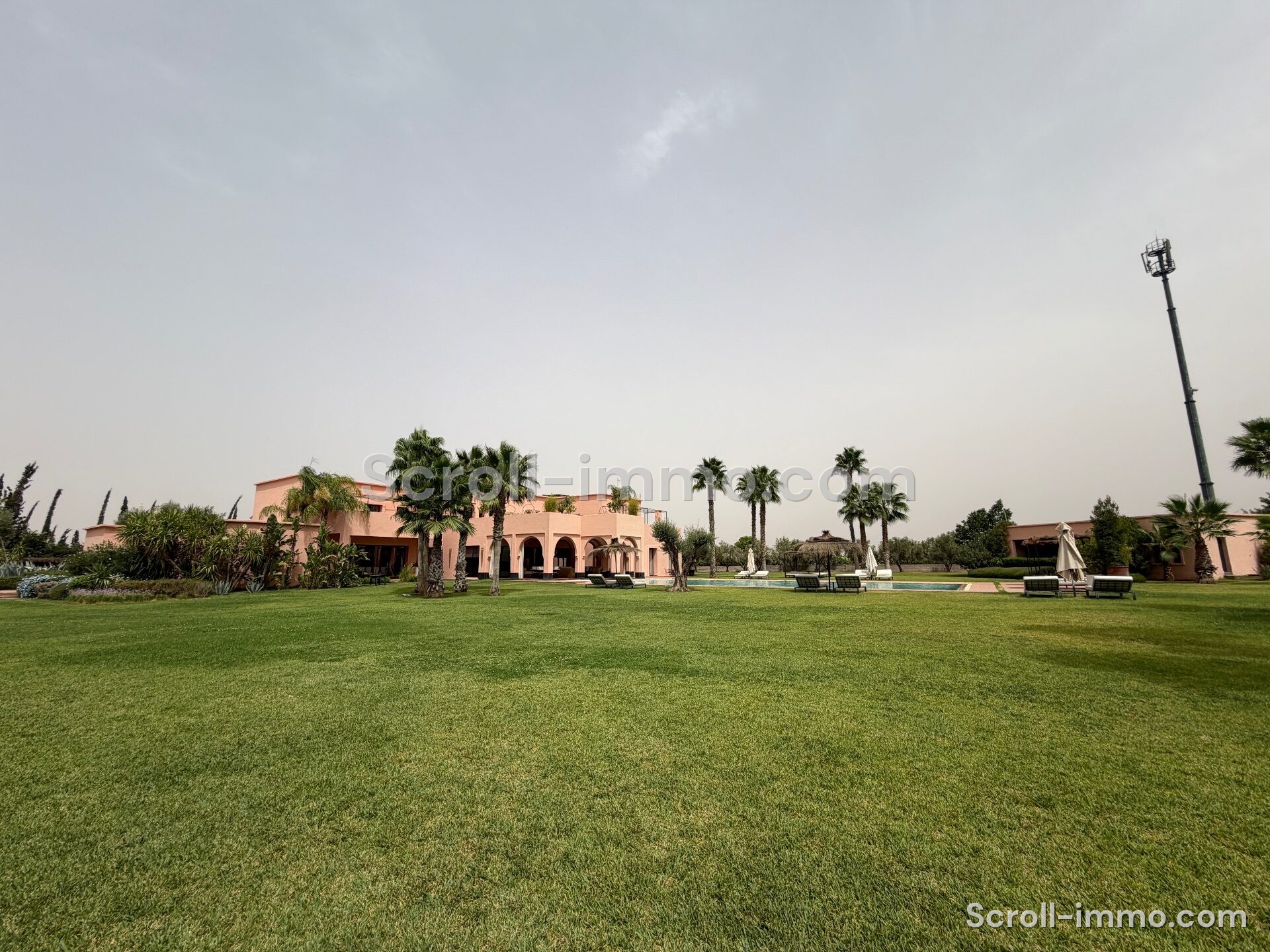 Villa de luxe – 2000m² à Route de l’Ourika