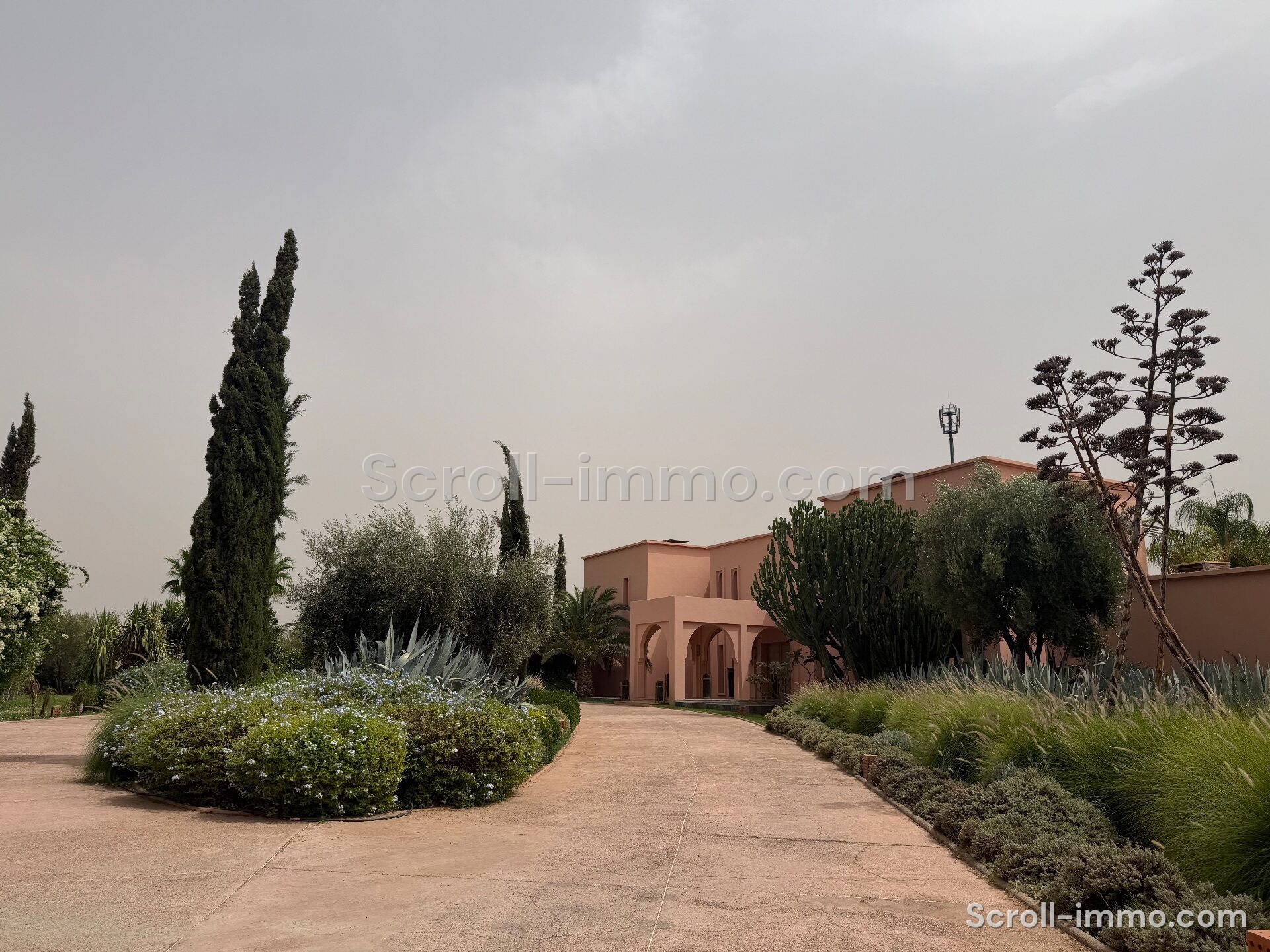 Villa de luxe – 2000m² à Route de l’Ourika