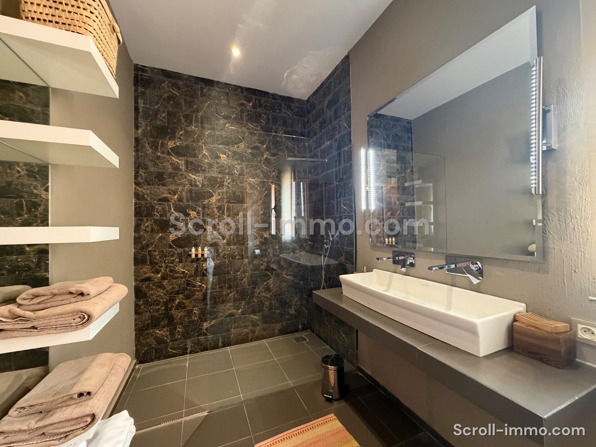 Villa de luxe – 2000m² à Route de l’Ourika