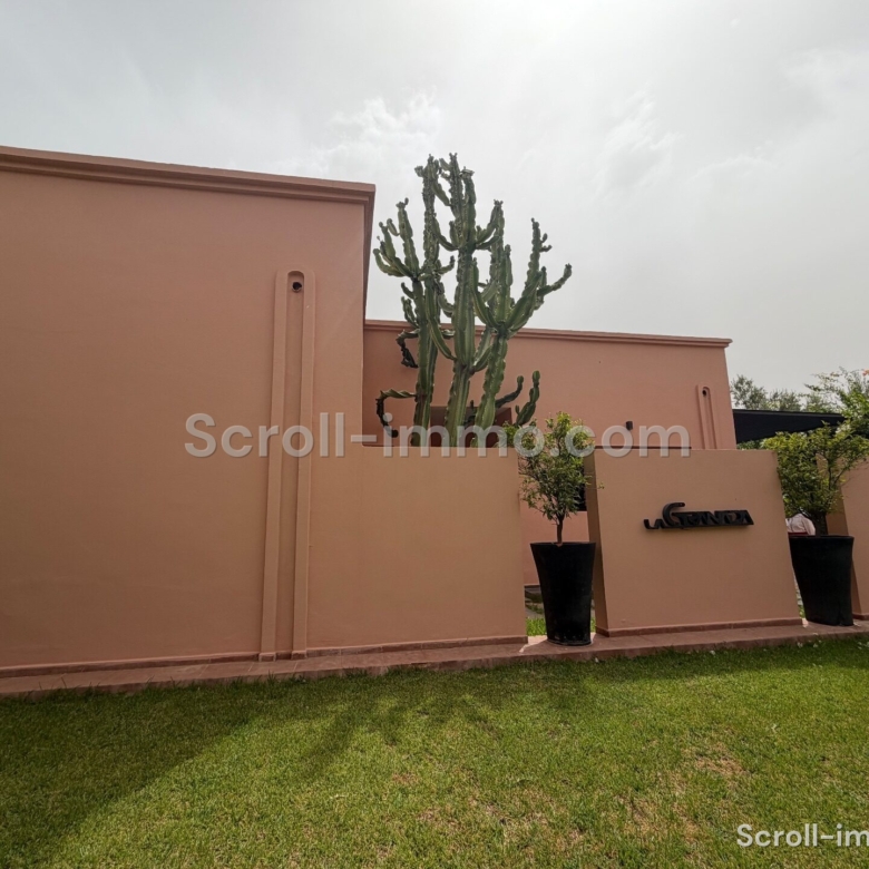 Villa de luxe – 2000m² à Route de l’Ourika