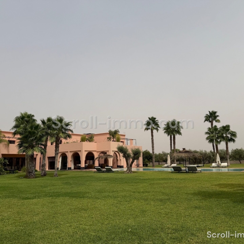 Villa de luxe – 2000m² à Route de l’Ourika