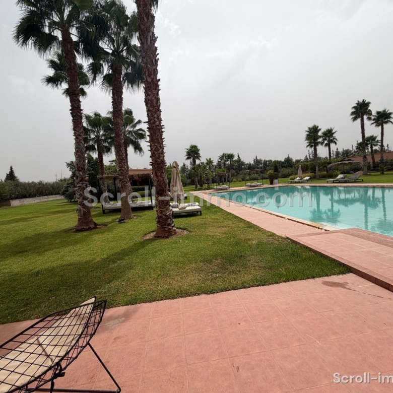 Villa de luxe – 2000m² à Route de l’Ourika