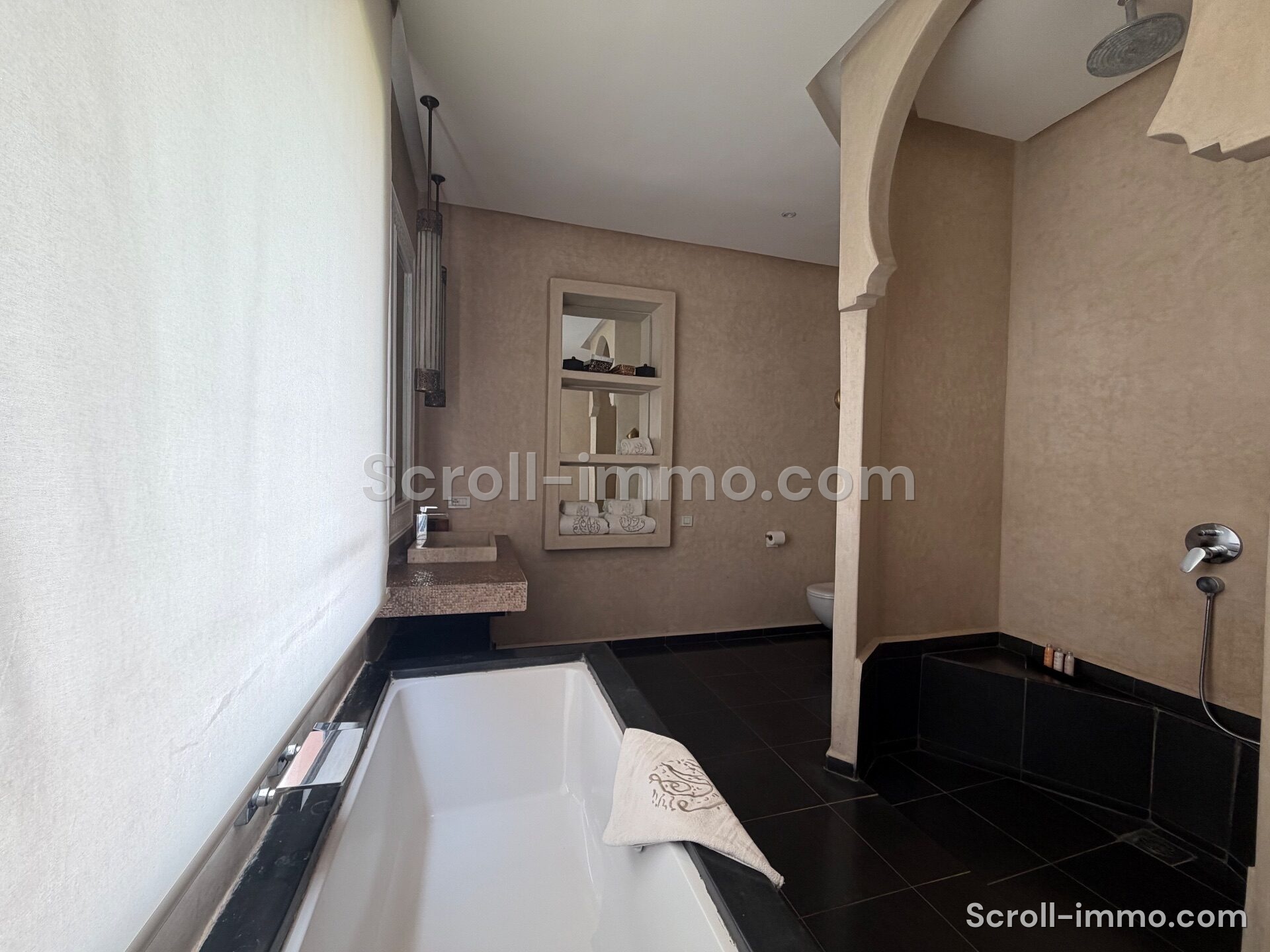 Villa de luxe – 2000m² à Route de l’Ourika