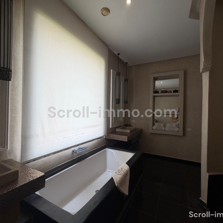 Villa de luxe – 2000m² à Route de l’Ourika