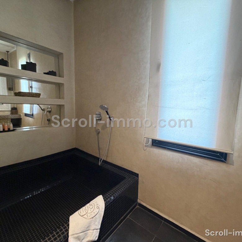 Villa de luxe – 2000m² à Route de l’Ourika