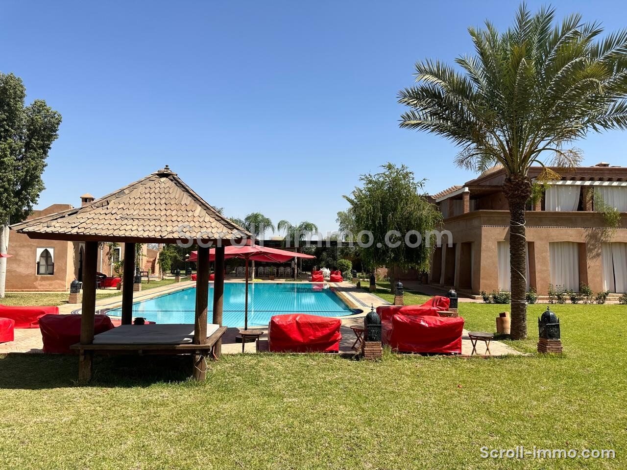 Villa contemporaine – 1600m² à Route de Fès