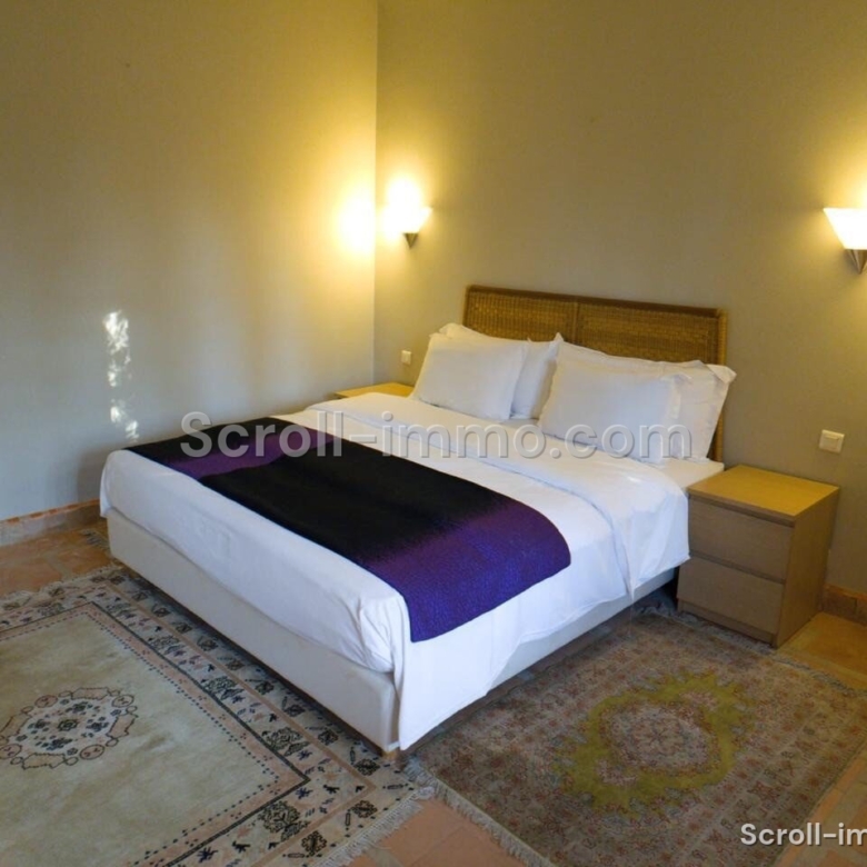 Villa contemporaine – 1600m² à Route de Fès