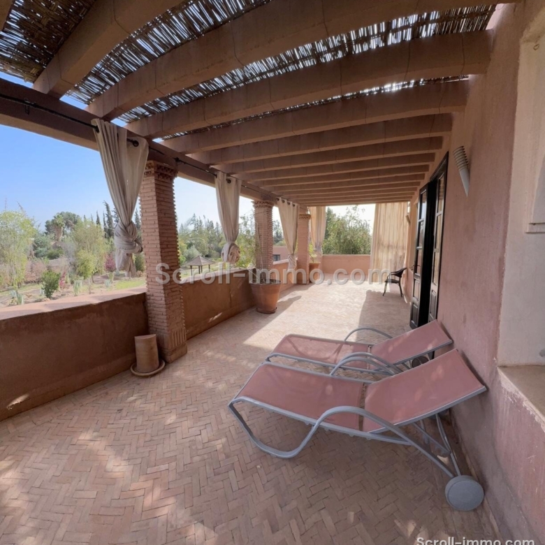 Villa contemporaine – 1600m² à Route de Fès
