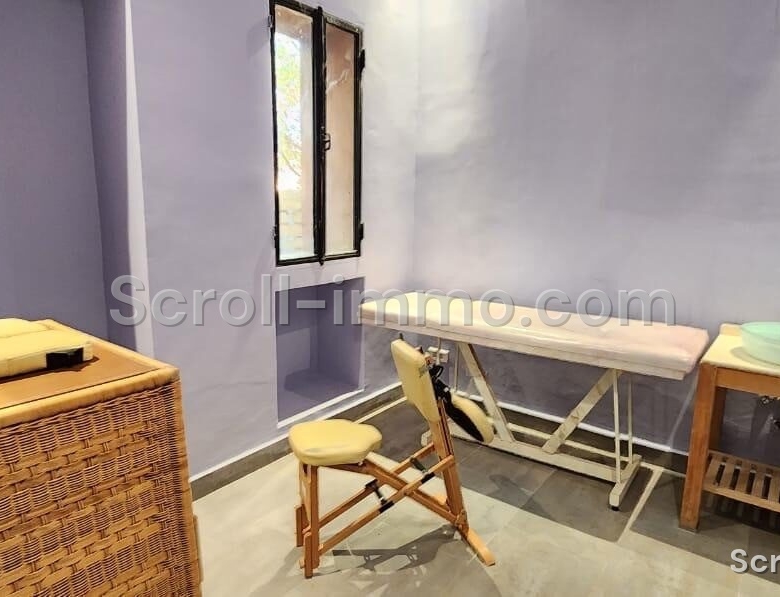 Villa contemporaine – 1600m² à Route de Fès