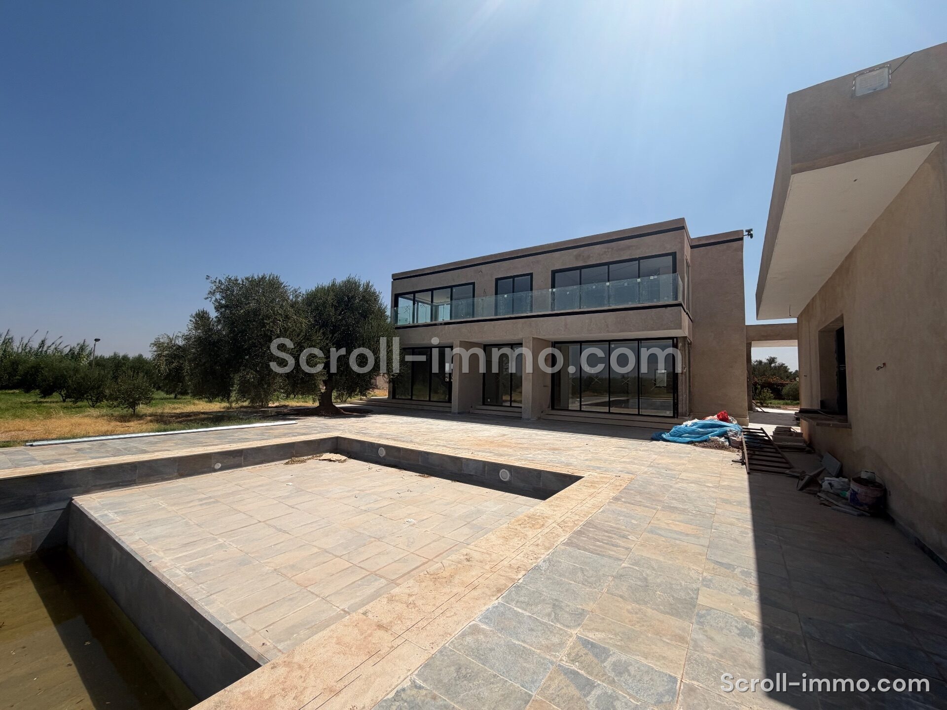 Villa en phase finale d’achèvement – 700m² à Route de Fès