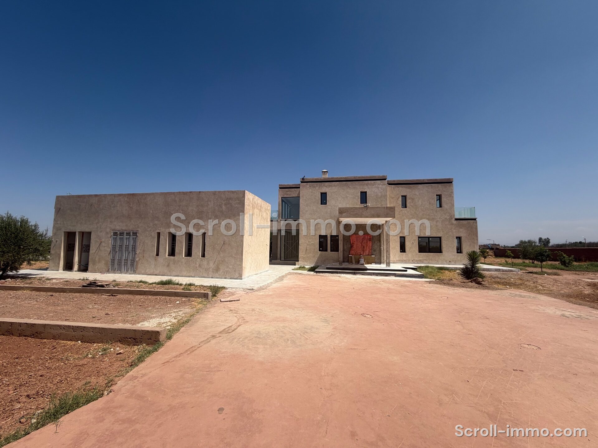 Villa en phase finale d’achèvement – 700m² à Route de Fès