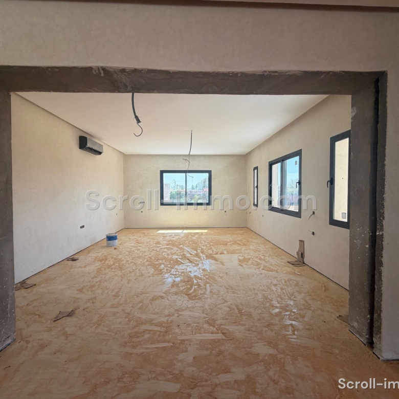 Villa en phase finale d’achèvement – 700m² à Route de Fès