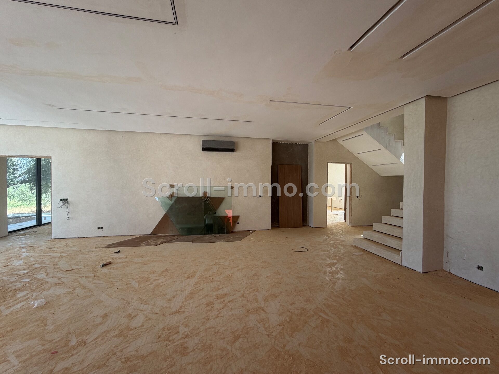 Villa en phase finale d’achèvement – 700m² à Route de Fès