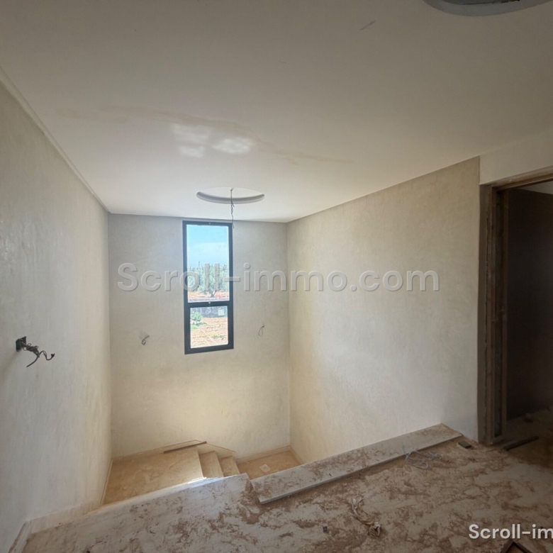Villa en phase finale d’achèvement – 700m² à Route de Fès