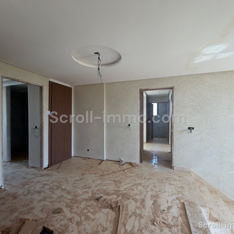 Villa en phase finale d’achèvement – 700m² à Route de Fès