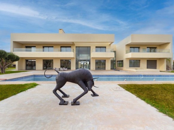 Villa d’exception – 2000m² à Route de l’Ourika
