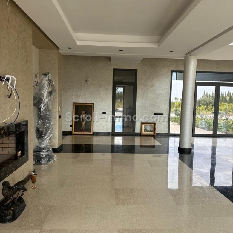 Villa d’exception – 2000m² à Route de l’Ourika