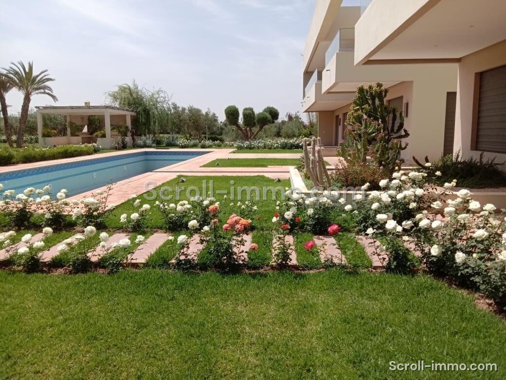 Villa d’exception – 2000m² à Route de l’Ourika