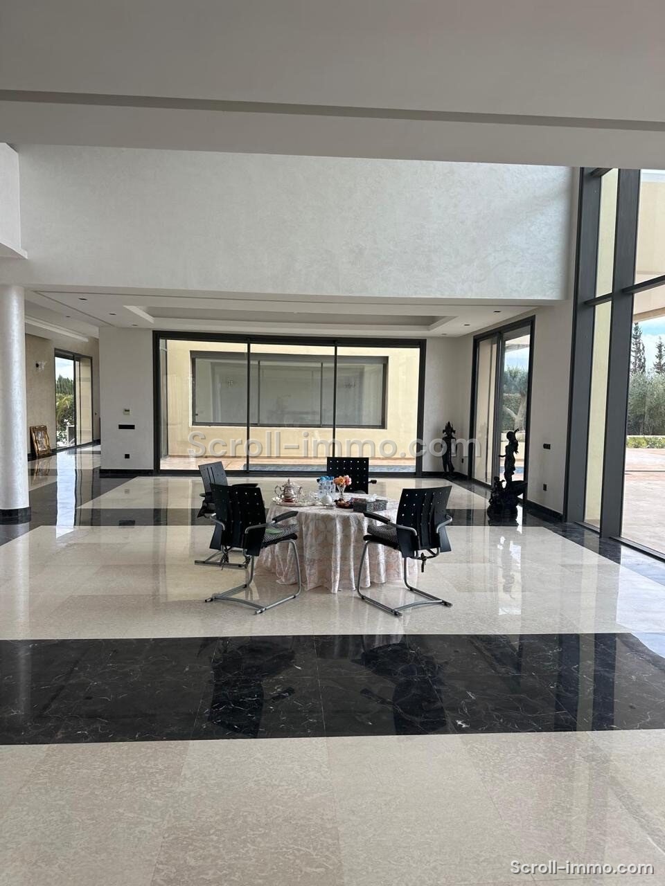 Villa d’exception – 2000m² à Route de l’Ourika