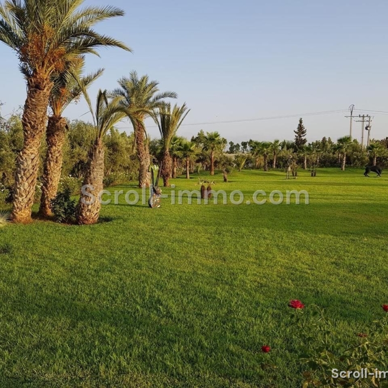 Villa d’exception – 2000m² à Route de l’Ourika