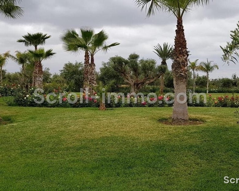 Villa d’exception – 2000m² à Route de l’Ourika