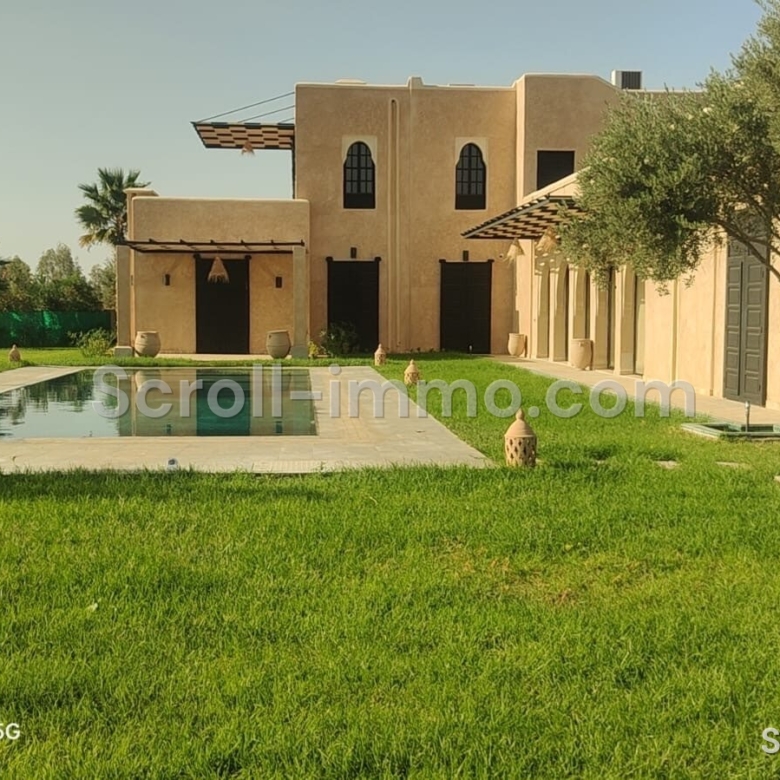 Villa d’exception – 300m² à Route de Ouarzazate