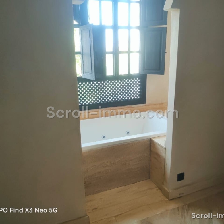 Villa d’exception – 300m² à Route de Ouarzazate