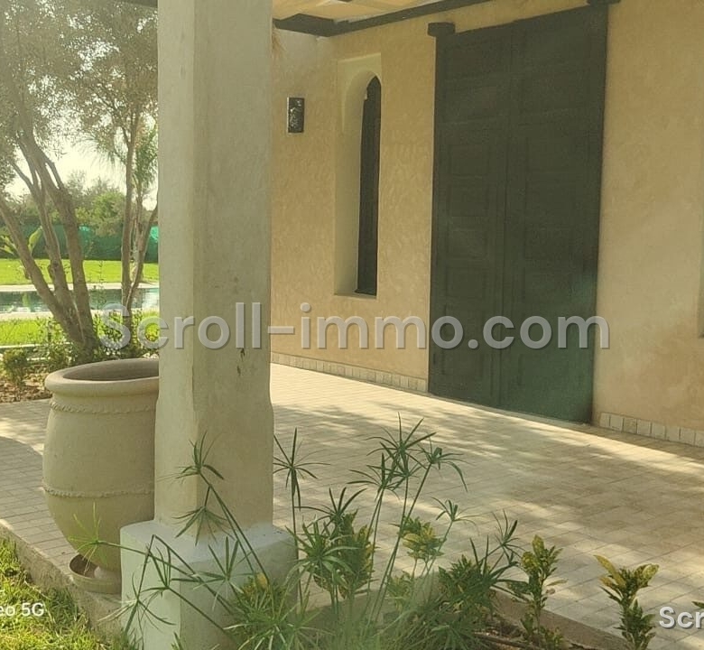 Villa d’exception – 300m² à Route de Ouarzazate