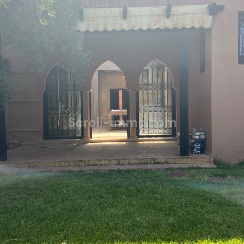 Villa style riad – 500m² à Route de Fès