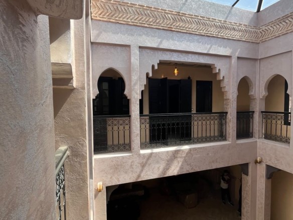 Villa style riad – 500m² à Route de Fès