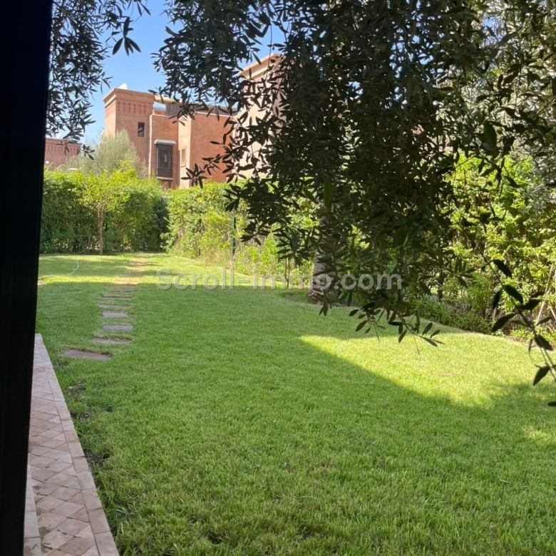 Villa style riad – 500m² à Route de Fès
