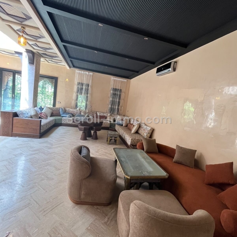 Villa style riad – 500m² à Route de Fès