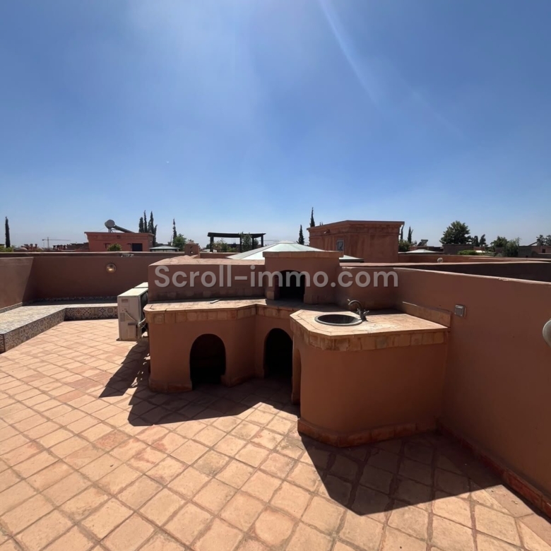 Villa style riad – 500m² à Route de Fès