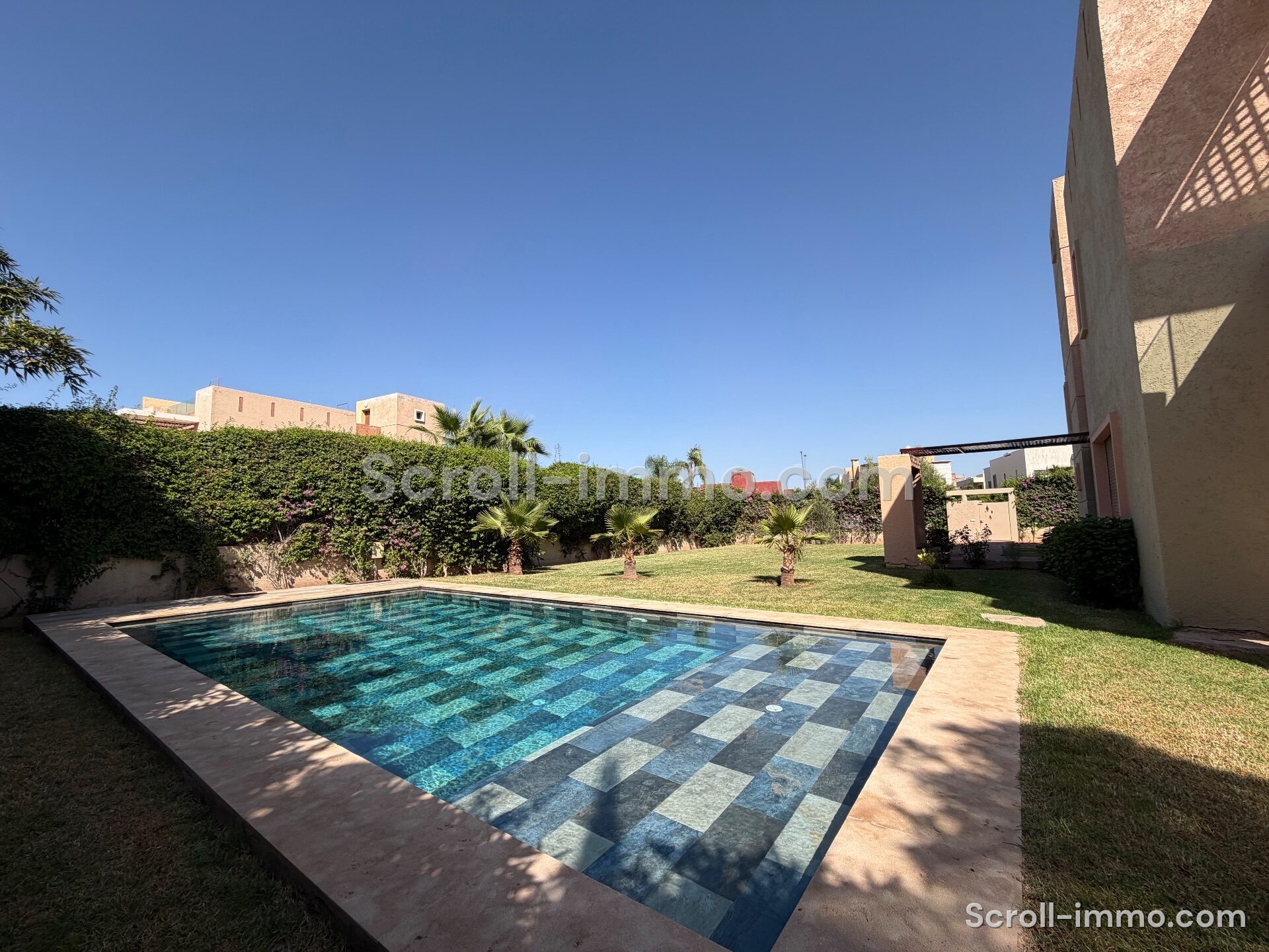 Villa d’exception – 300m² à Route de Tahannaout