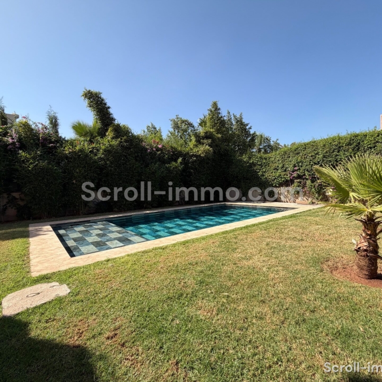 Villa d’exception – 300m² à Route de Tahannaout