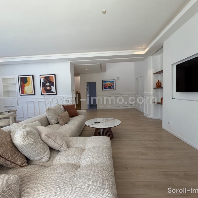 Villa d’exception – 300m² à Route de Tahannaout