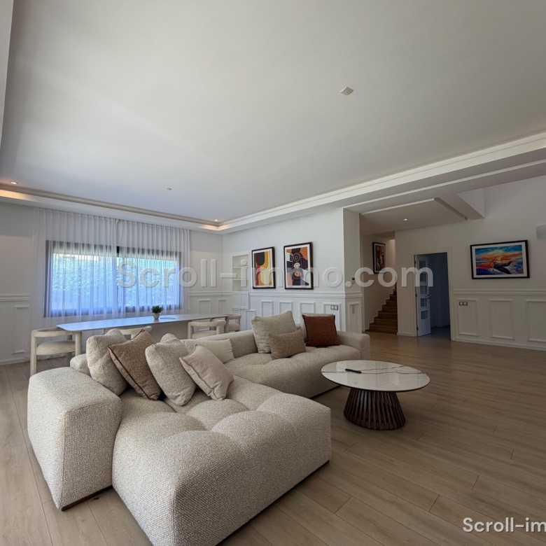 Villa d’exception – 300m² à Route de Tahannaout