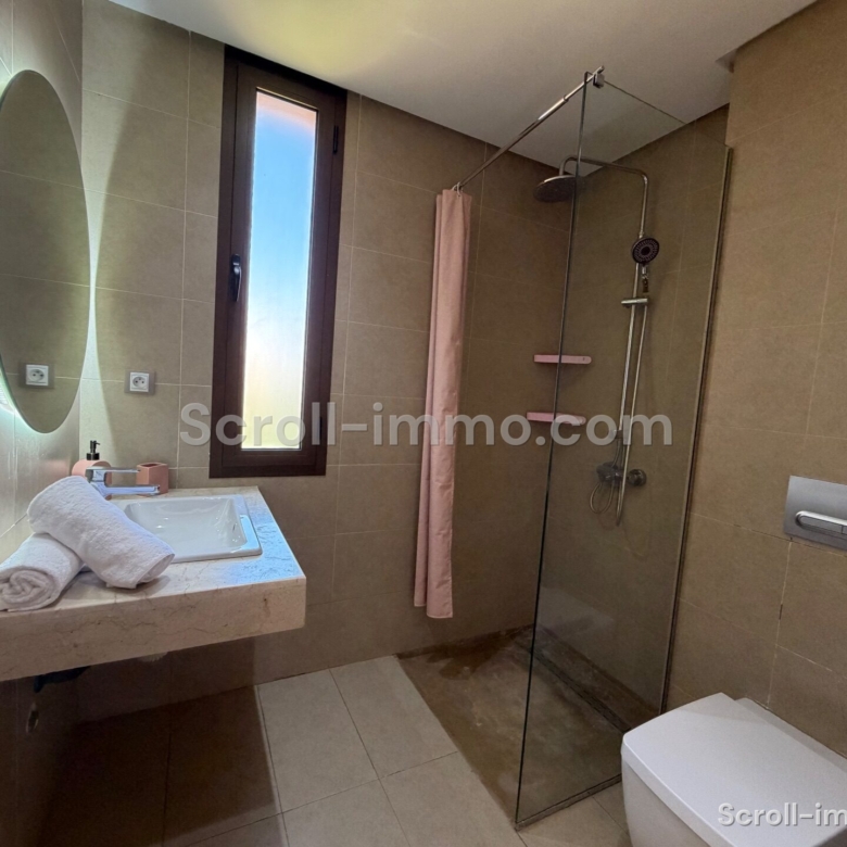Villa d’exception – 300m² à Route de Tahannaout